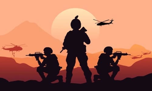 Силуэт военных с оружием на фоне заката и летящего вертолёта обложка на праздник 23 февраля