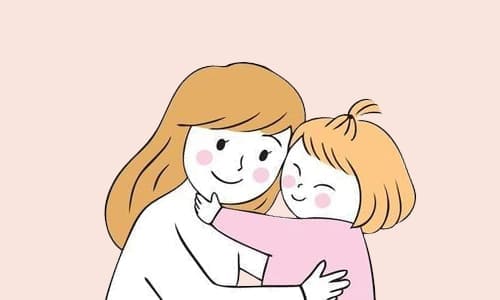 Нарисованная дочка обнимает маму