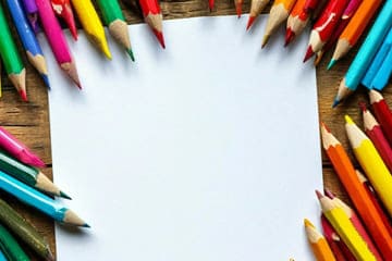 Бумага и цветные карандаш
