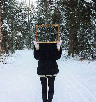  Идеи фото зимней фотосессии с ягодами с зеркалом и девушкой